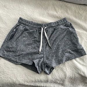 Vuori halo performance shorts